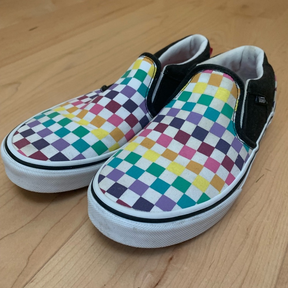Missy Vans Rainbow Checker size 5 GUC